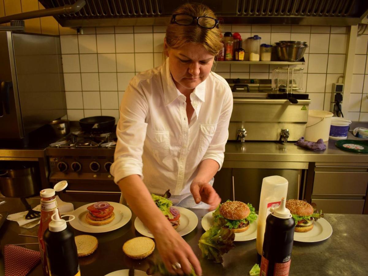 Adler Brasserie Munderkingen Buitenkant foto